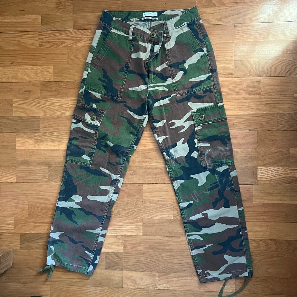 Urban Outfitters Vintage Camo Cargo Pants